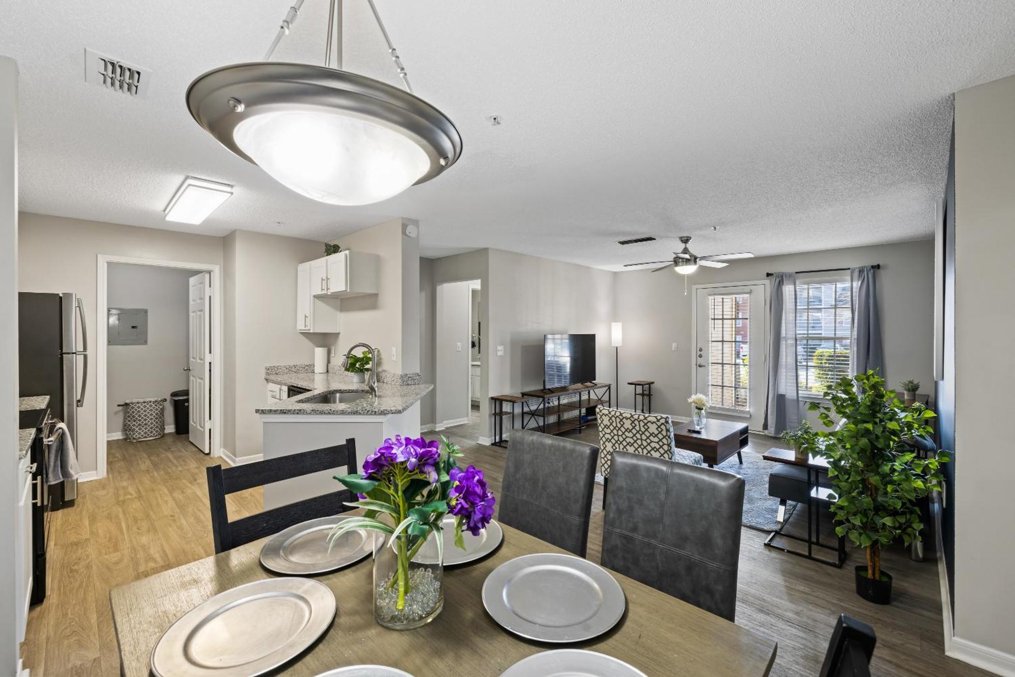 Charming3br In Georgia Prime Location Apartment *